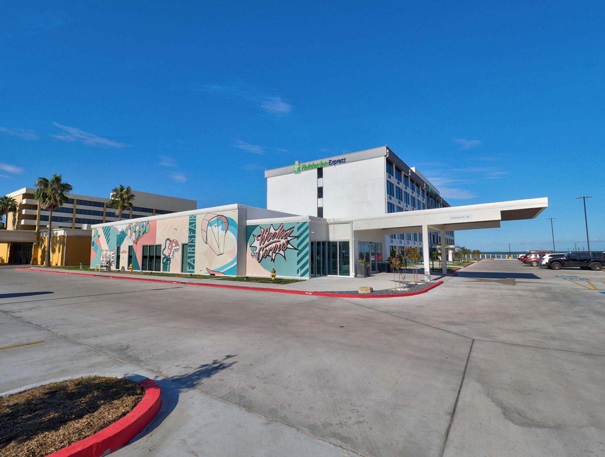 Holiday Inn Express Corpus Christi - Beachfront By Ihg Екстериор снимка