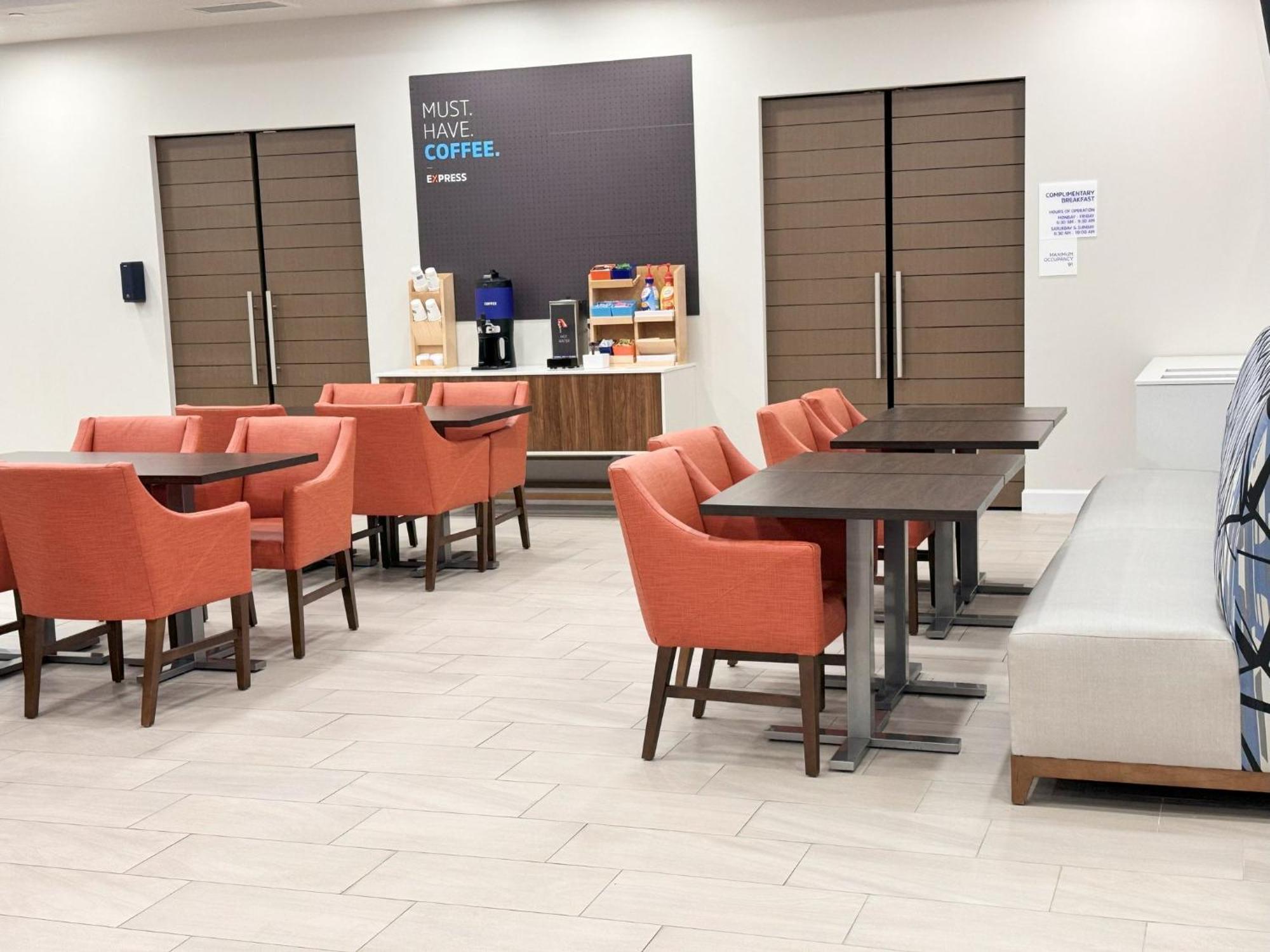 Holiday Inn Express Corpus Christi - Beachfront By Ihg Екстериор снимка