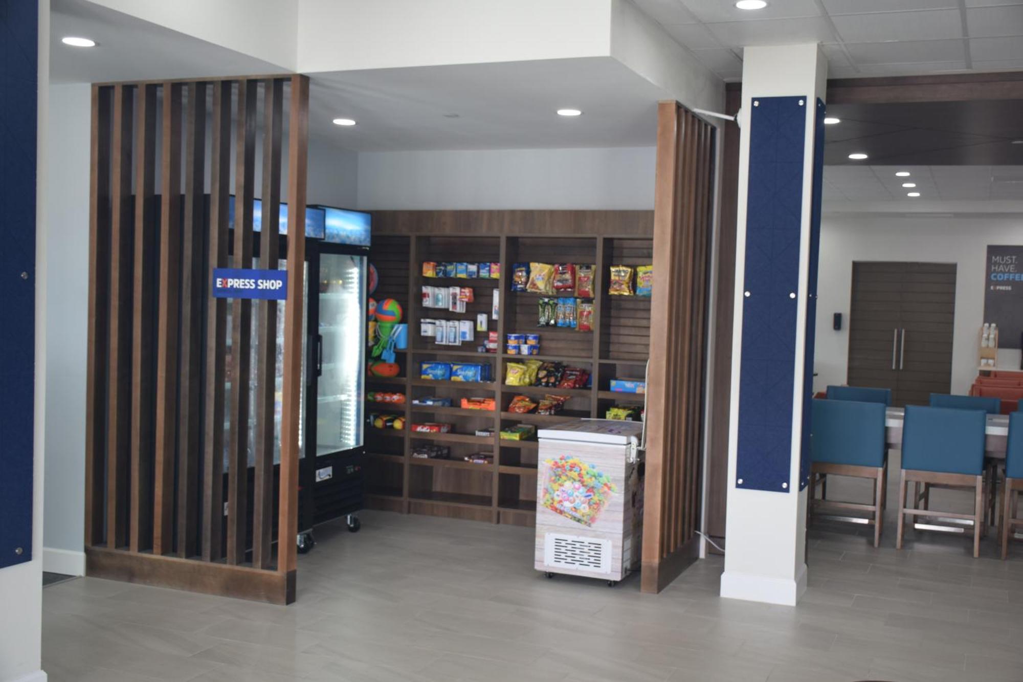 Holiday Inn Express Corpus Christi - Beachfront By Ihg Екстериор снимка